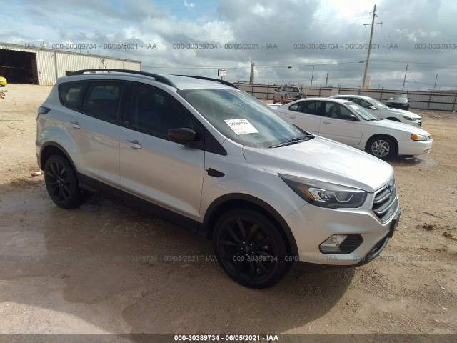 FORD ESCAPE 2017 1fmcu0gdxhuc34141