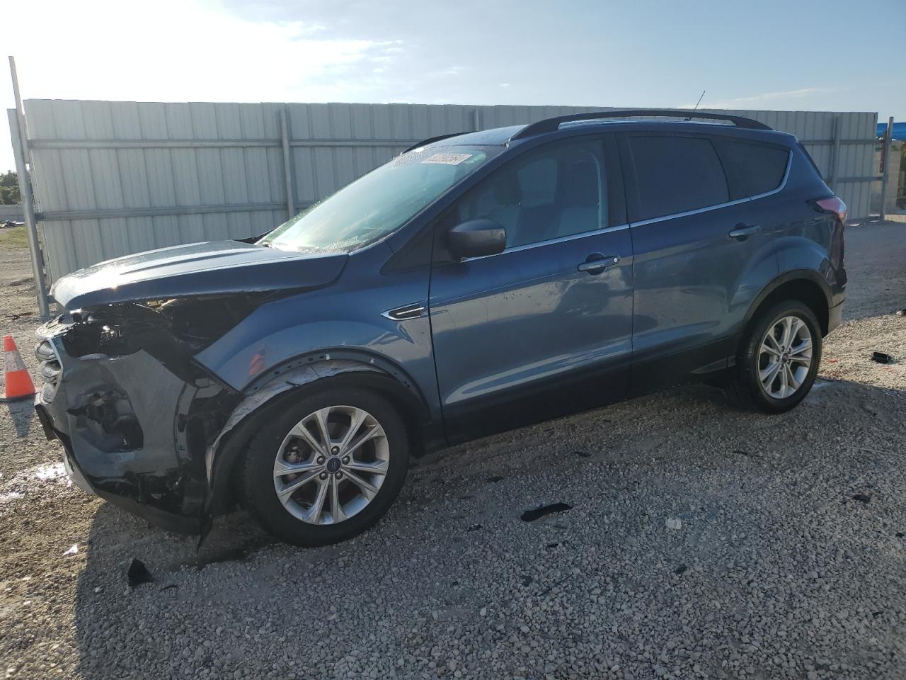 FORD ESCAPE 2018 1fmcu0gdxjuc29950