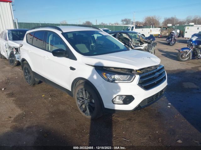 FORD ESCAPE 2018 1fmcu0gdxjud04775