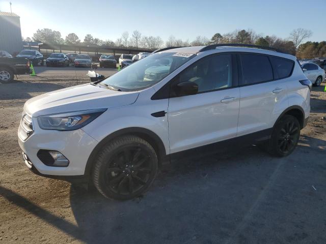 FORD ESCAPE 2018 1fmcu0gdxjud15212