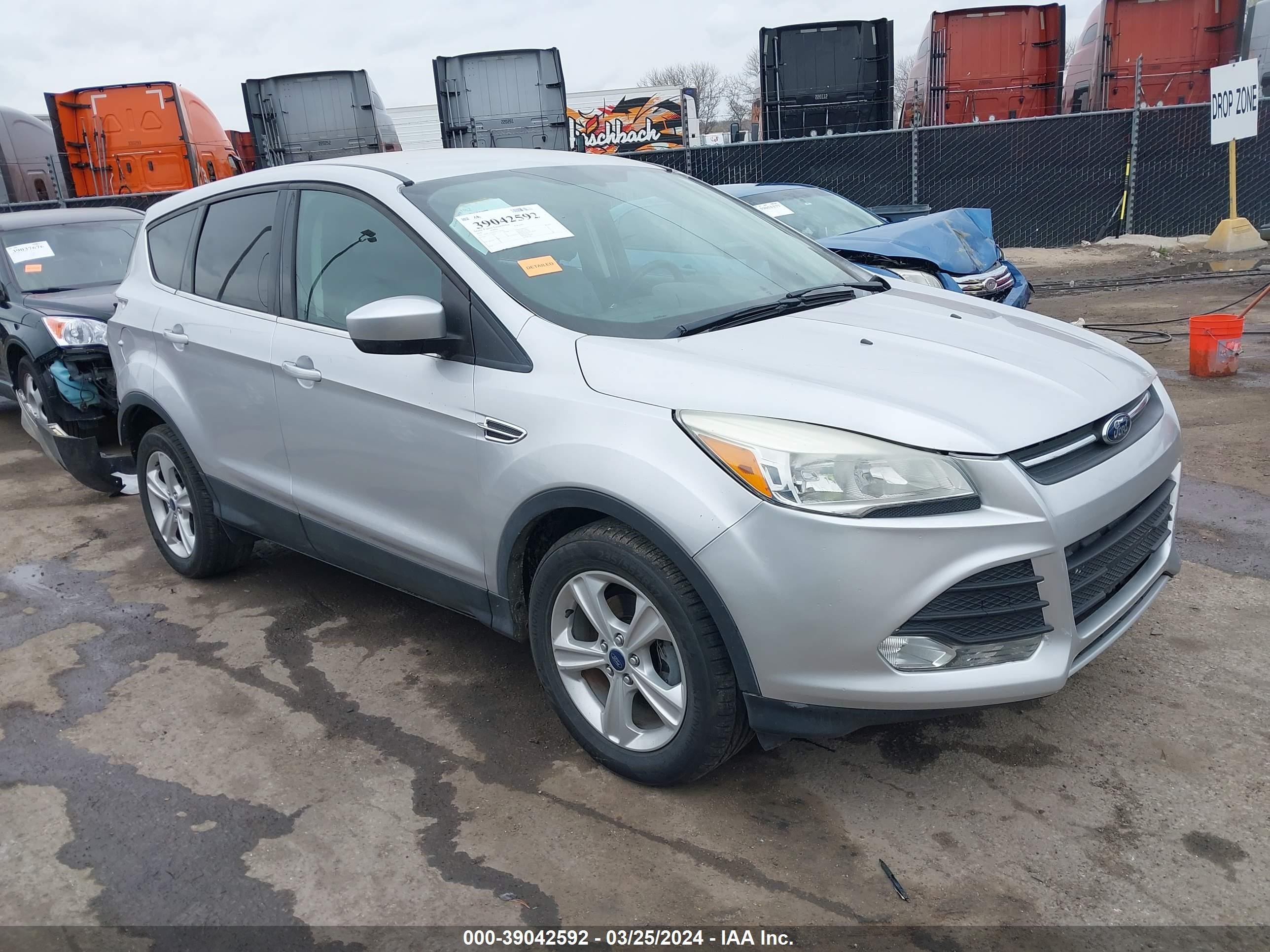 FORD ESCAPE 2014 1fmcu0gx8euc74823