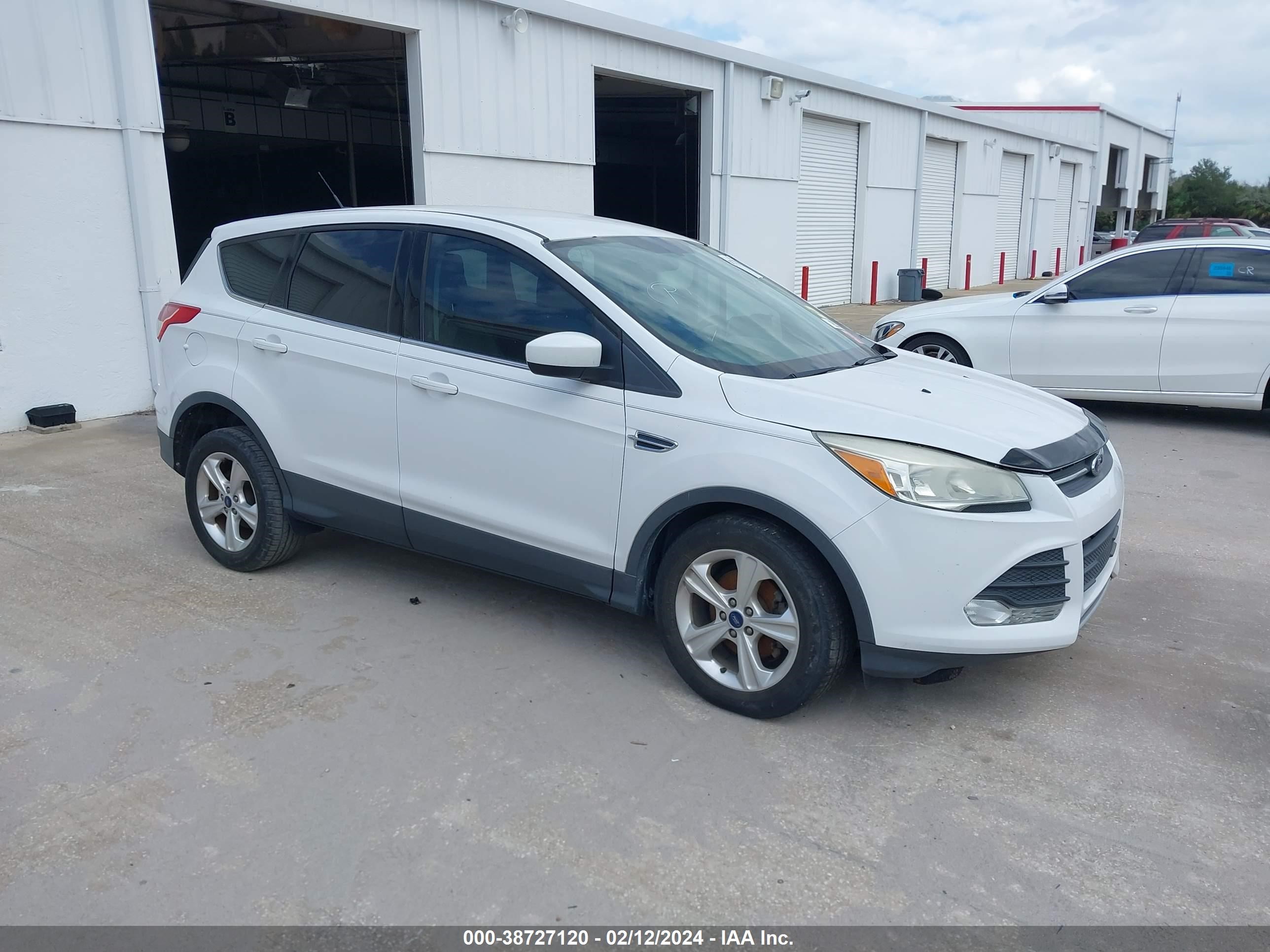 FORD ESCAPE 2014 1fmcu0gx9eue21294