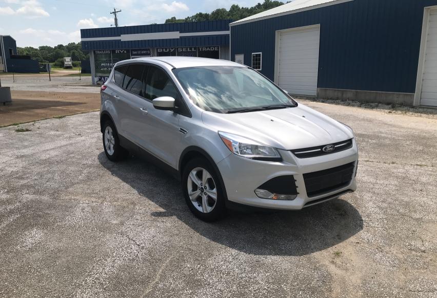 FORD ESCAPE SE 2015 1fmcu0gxxfua68520