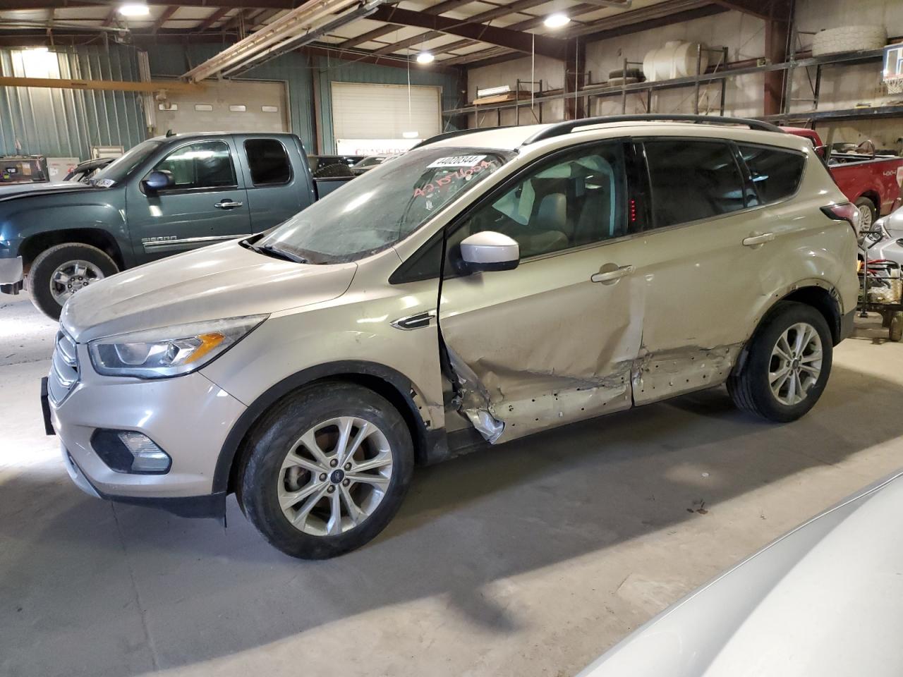 FORD ESCAPE 2018 1fmcu0hd0juc07325