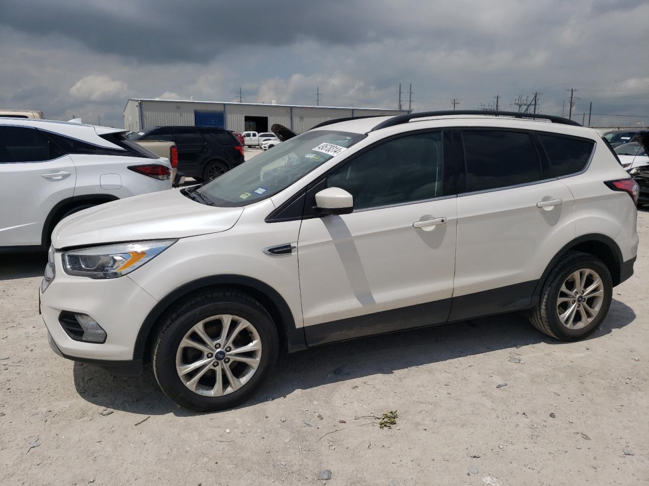 FORD ESCAPE 2018 1fmcu0hd1jud57394