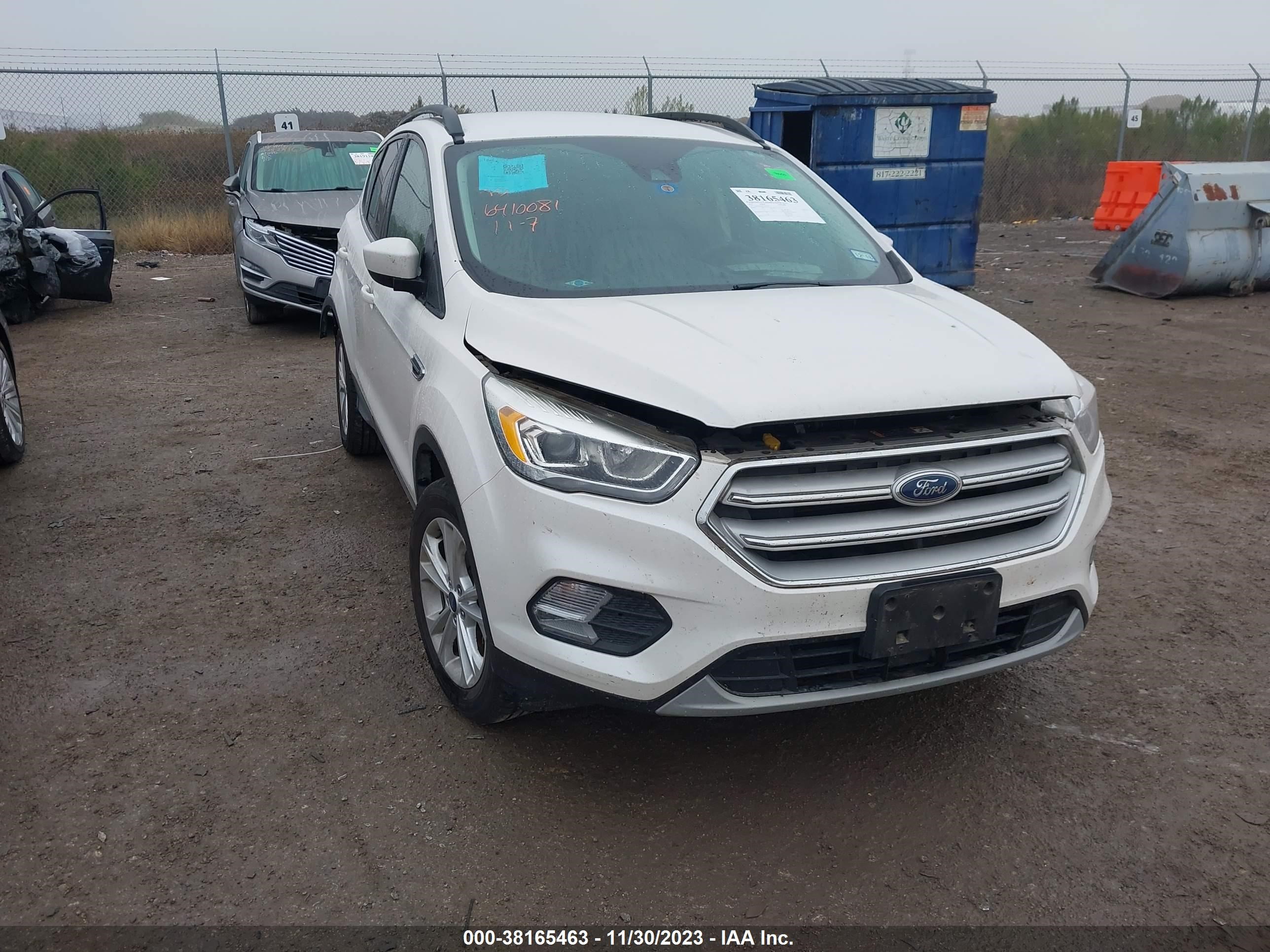 FORD ESCAPE 2018 1fmcu0hd2jua84143