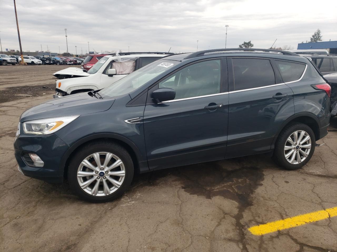 FORD ESCAPE 2019 1fmcu0hd3kub55044