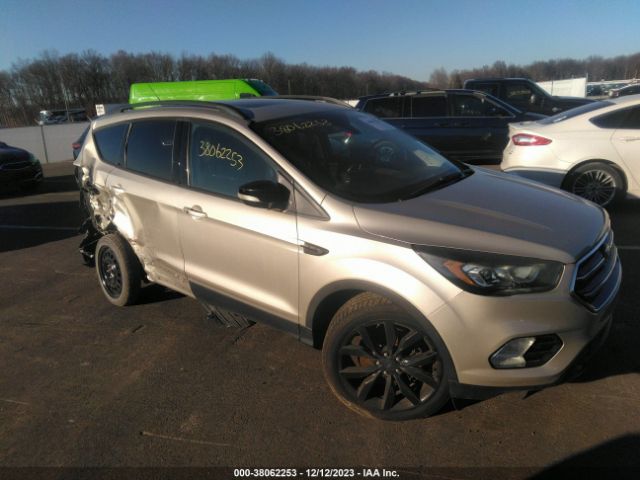 FORD ESCAPE 2017 1fmcu0j92hub98692