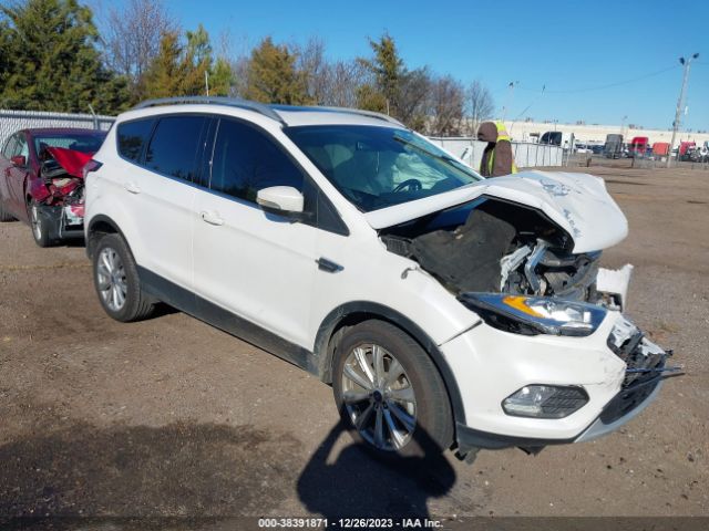 FORD ESCAPE 2017 1fmcu0j93hue01329