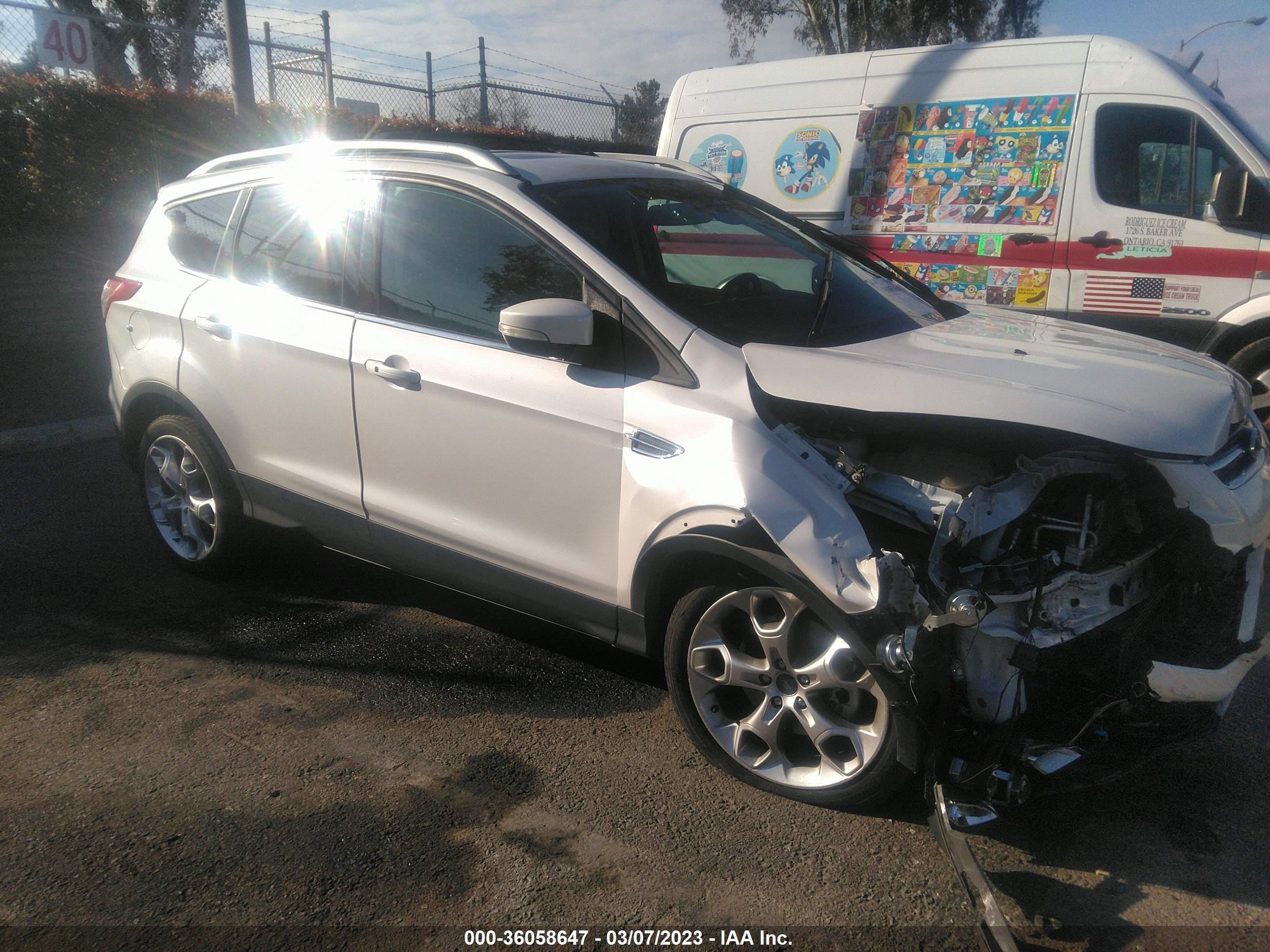 FORD ESCAPE 2015 1fmcu0j95fub73119