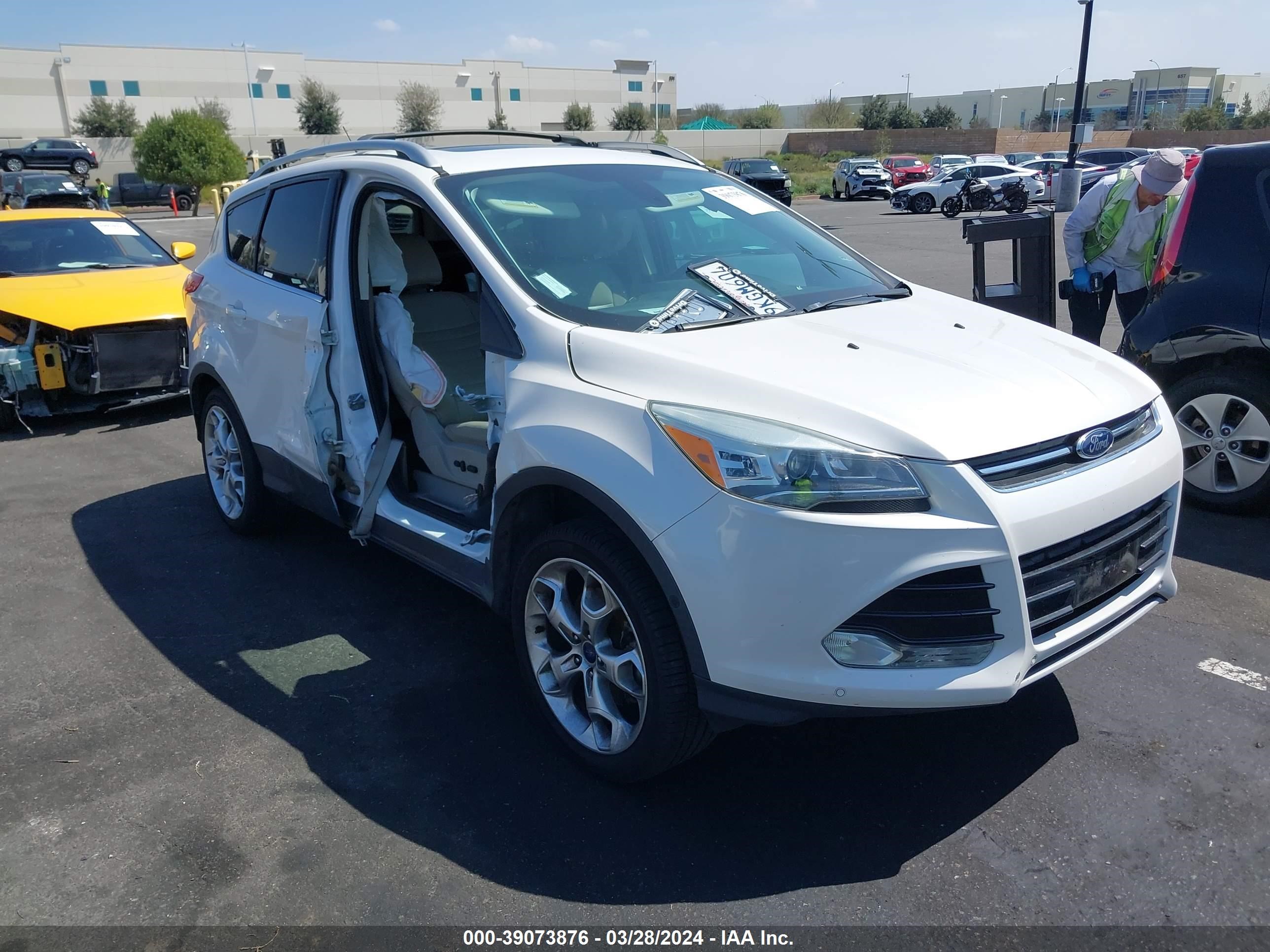 FORD ESCAPE 2015 1fmcu0j9xfub49656