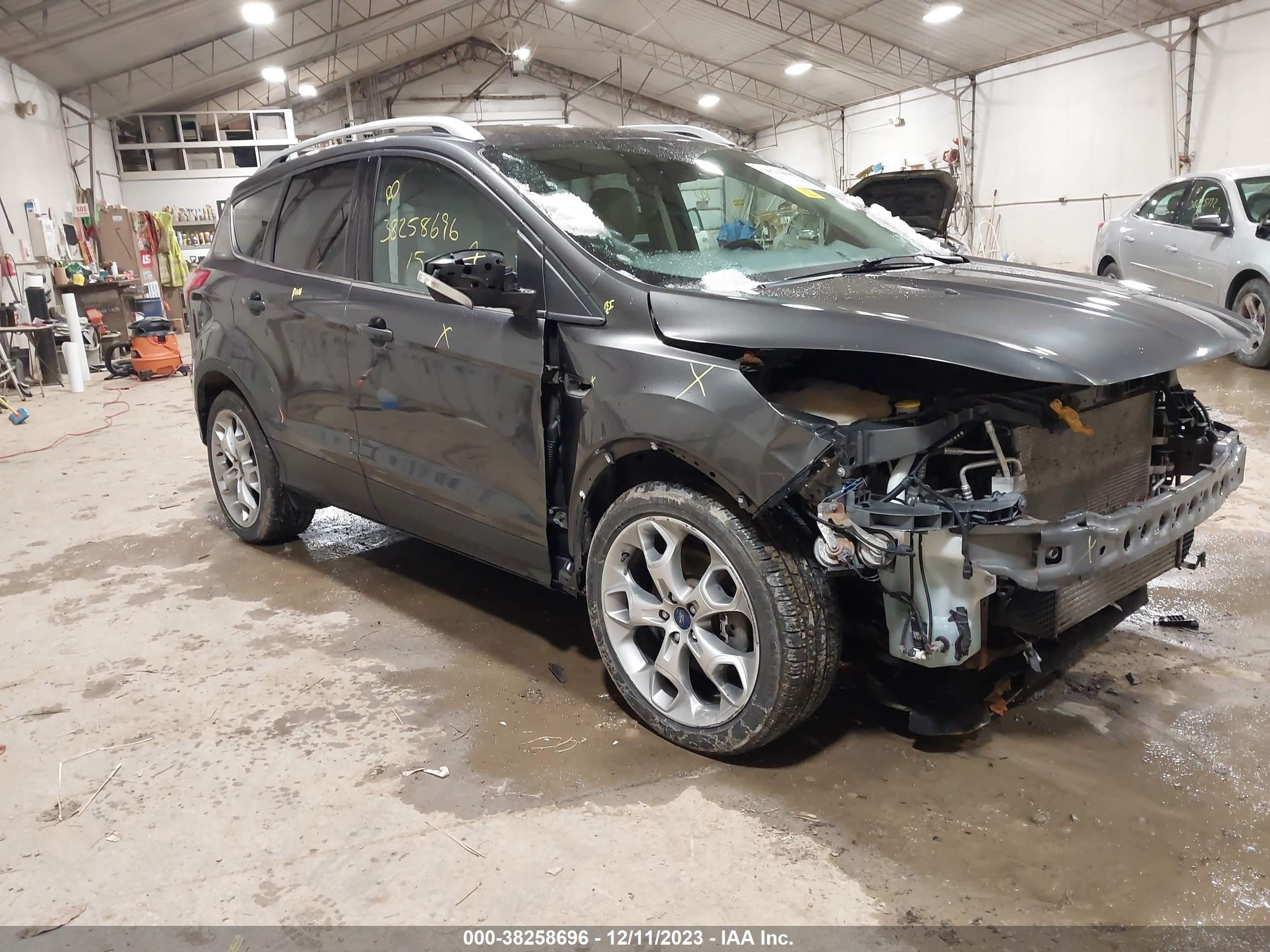 FORD ESCAPE 2015 1fmcu0j9xfuc02369