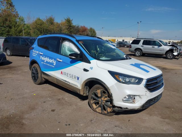 FORD ESCAPE 2017 1fmcu0jd5hud72629