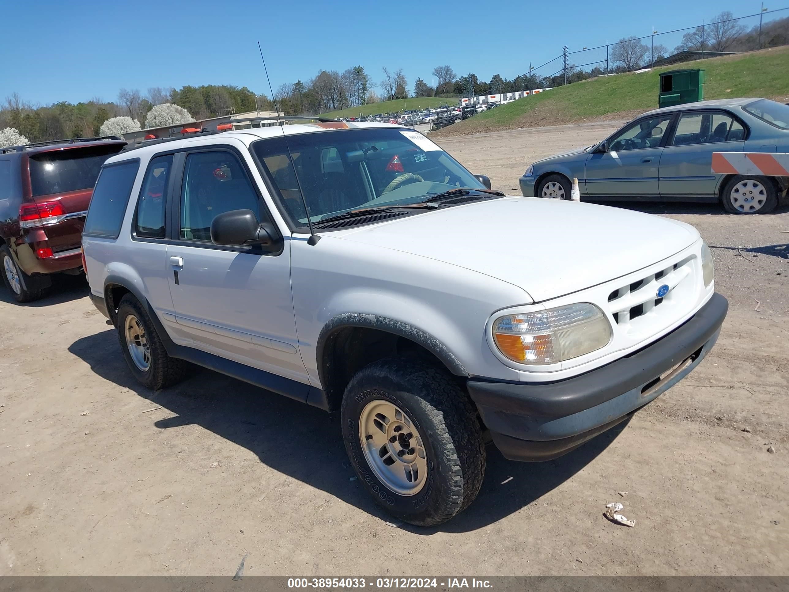 FORD EXPLORER 1996 1fmcu24xxtuc05161