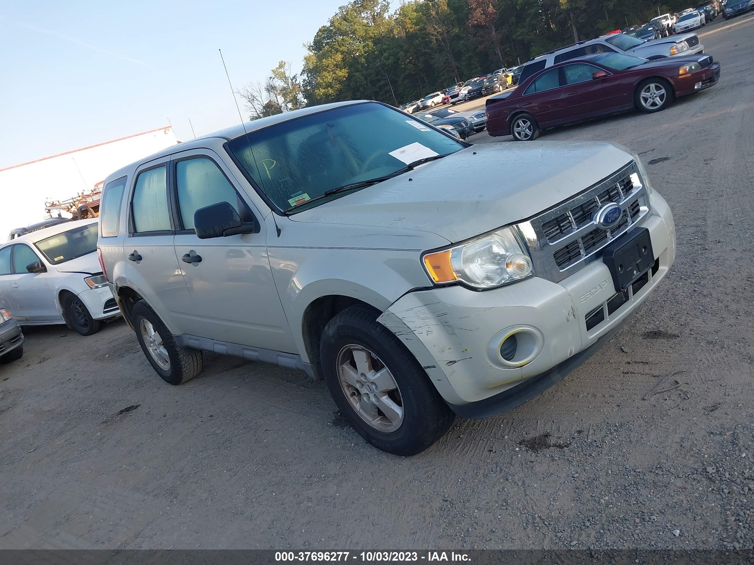 FORD ESCAPE 2009 1fmcu92709kb79783