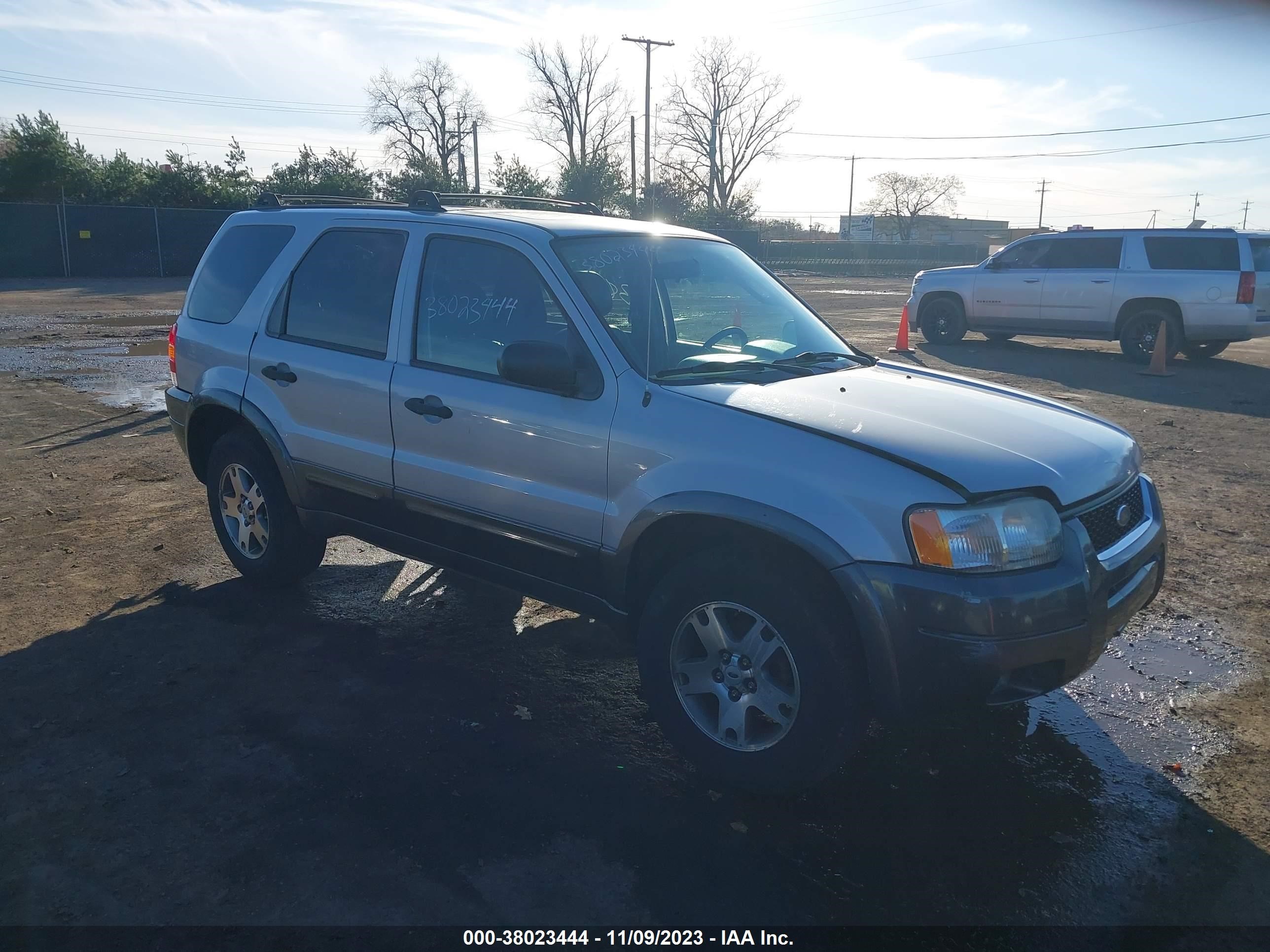 FORD ESCAPE 2004 1fmcu931x4kb38435