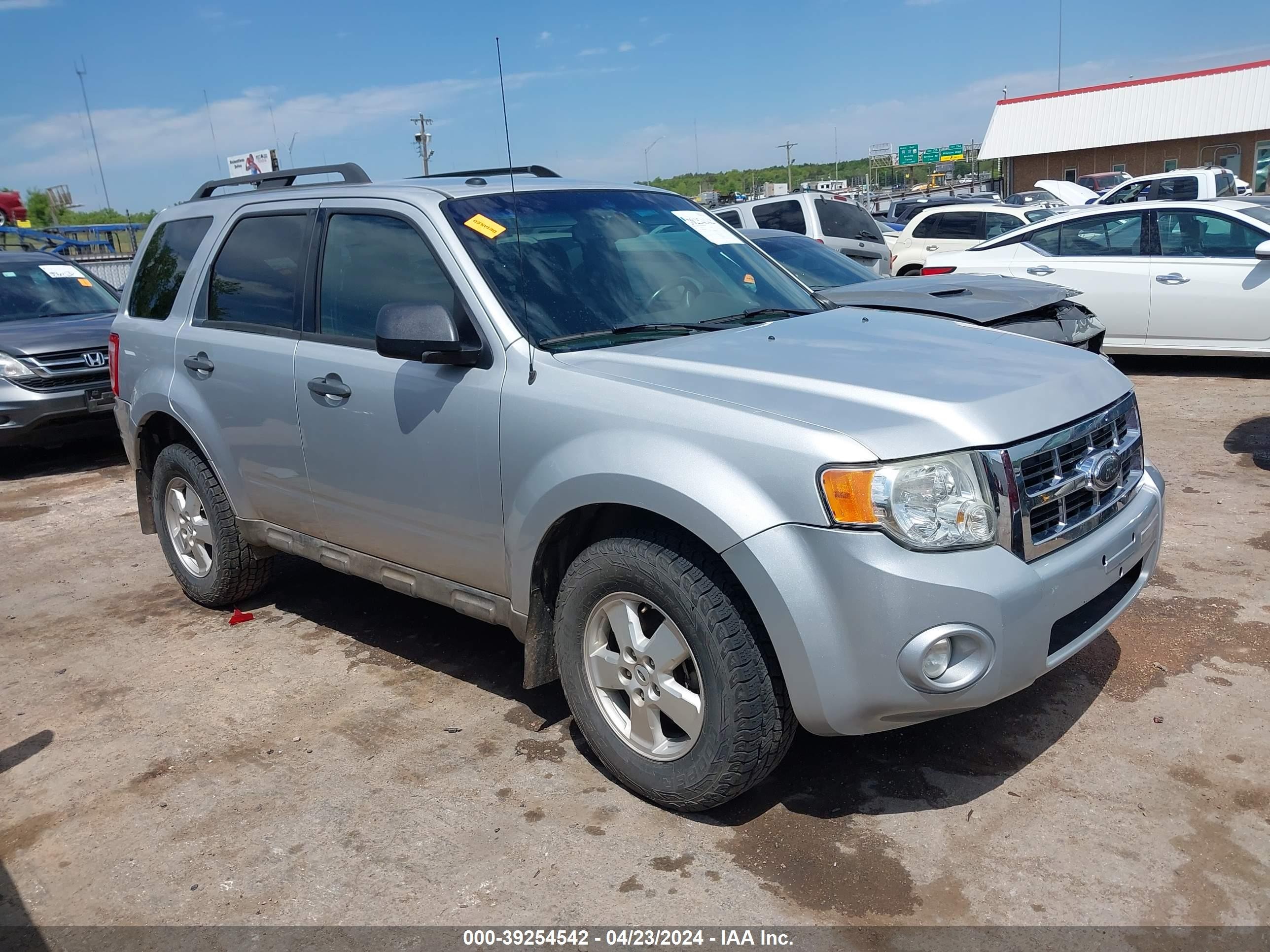 FORD ESCAPE 2009 1fmcu93g99kc49666