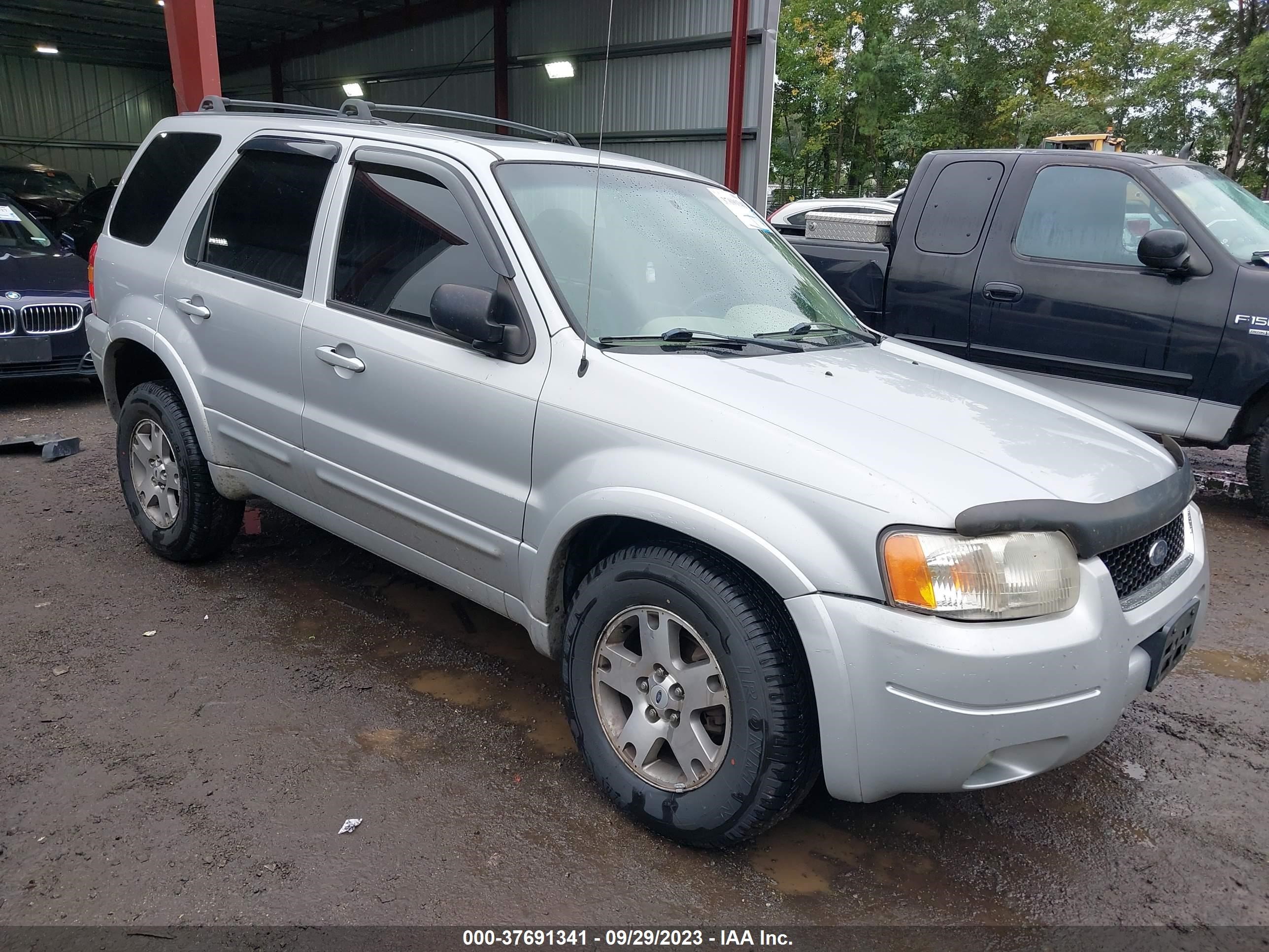 FORD ESCAPE 2003 1fmcu94123kd49240