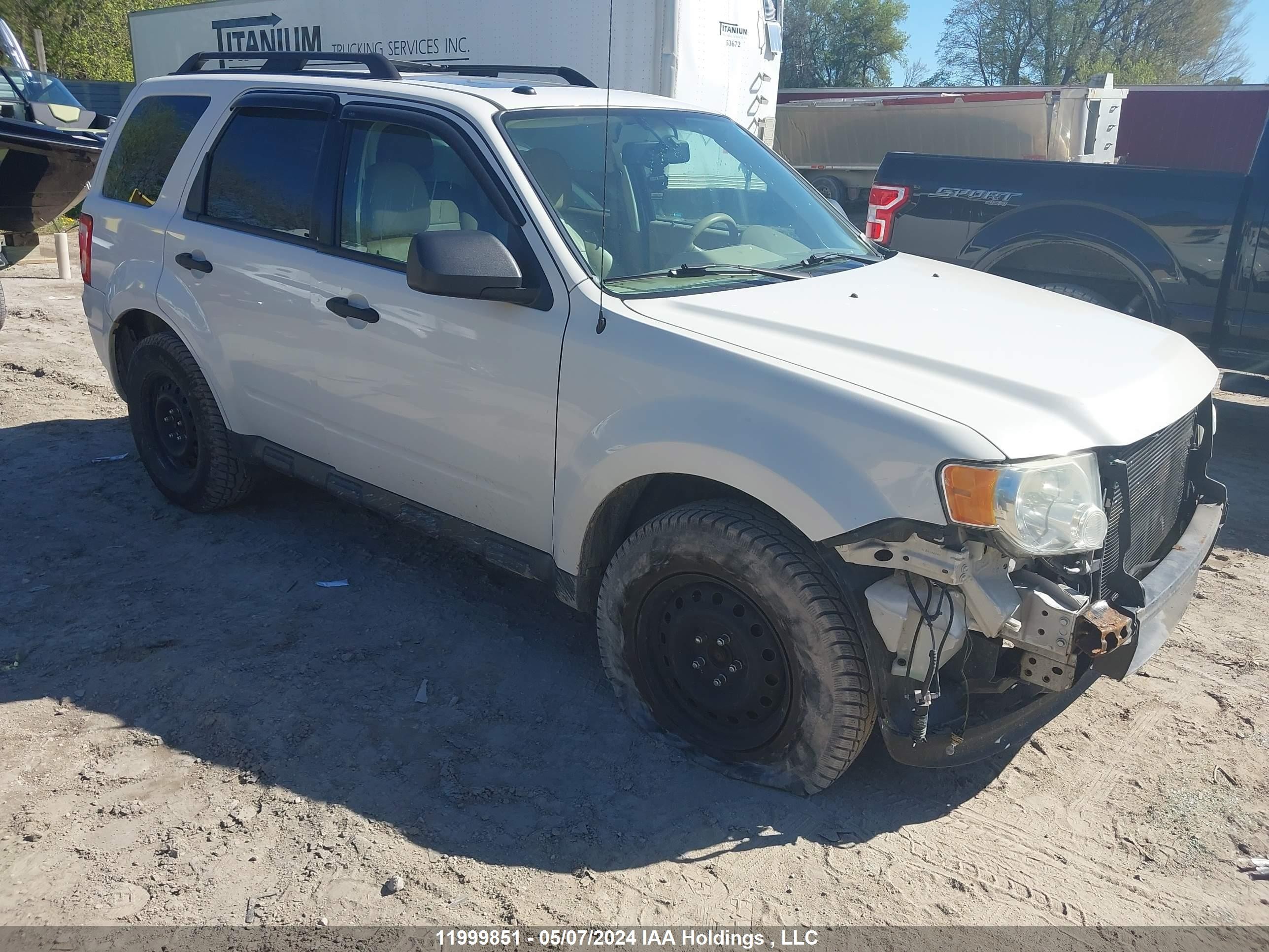 FORD ESCAPE 2010 1fmcu9dg3aka51409