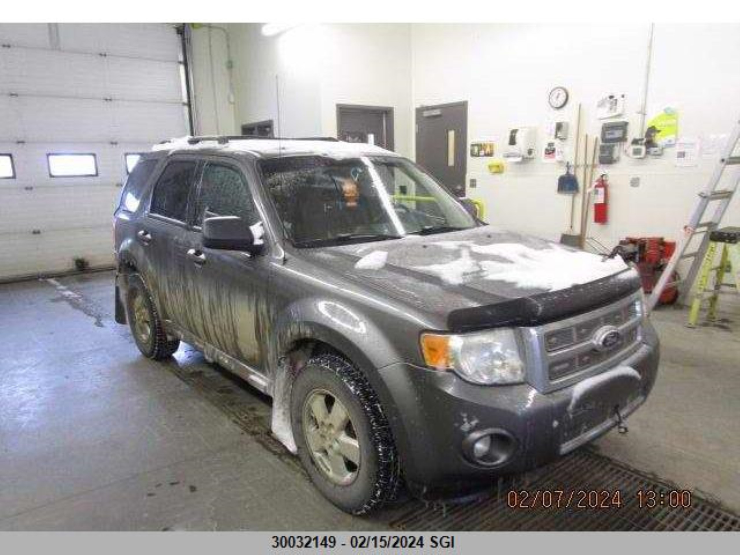 FORD ESCAPE 2010 1fmcu9dg7akc39673