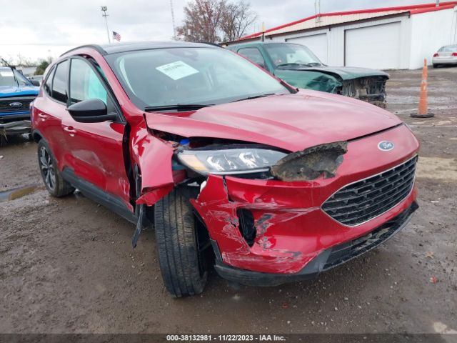 FORD ESCAPE 2022 1fmcu9g64nub68591