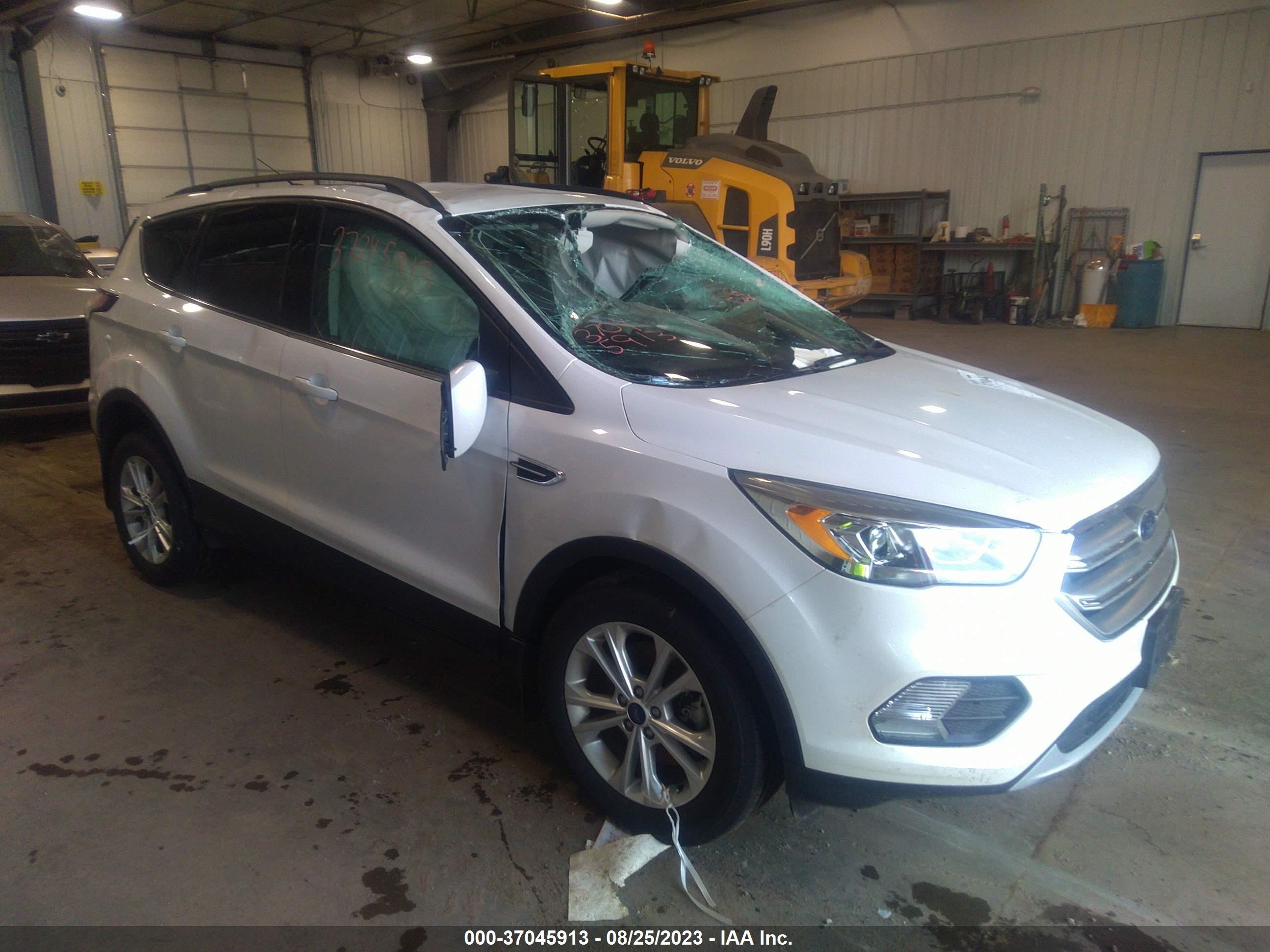 FORD ESCAPE 2017 1fmcu9g90hue73651