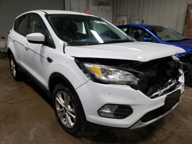 FORD ESCAPE SE 2017 1fmcu9g91hub57756