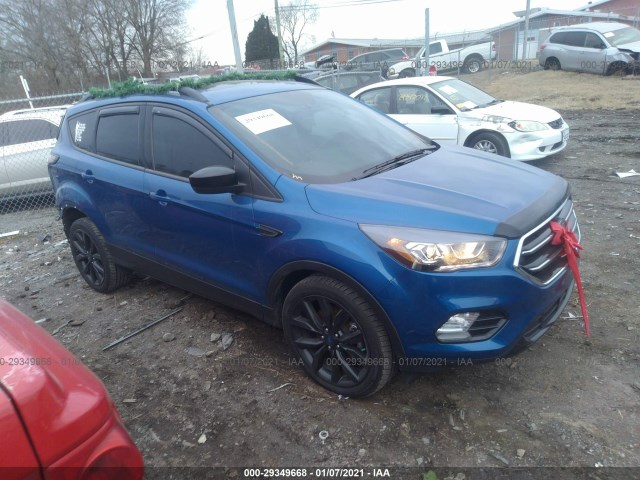 FORD ESCAPE 2017 1fmcu9g92hue22152