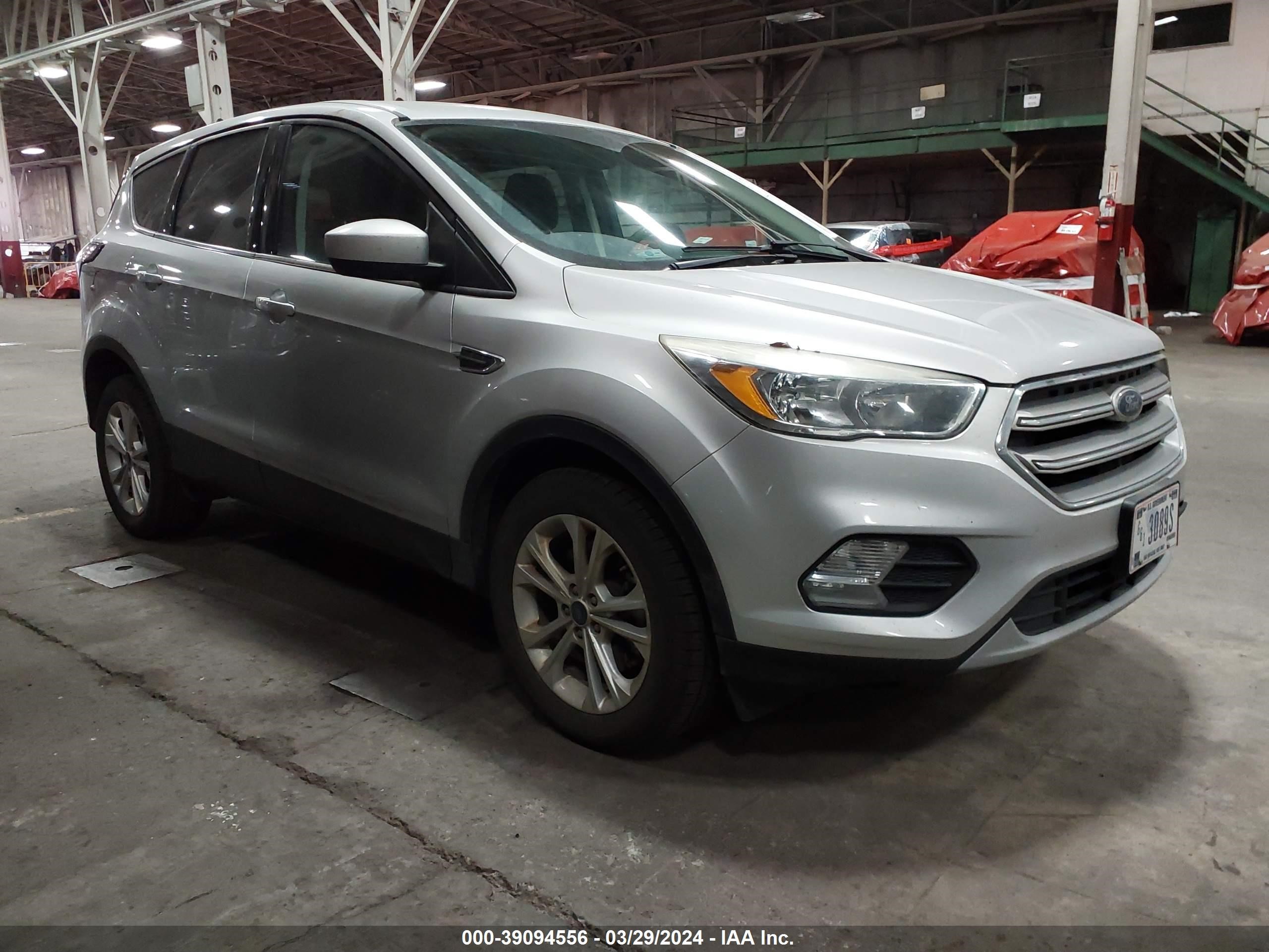 FORD ESCAPE 2017 1fmcu9g94huc36001