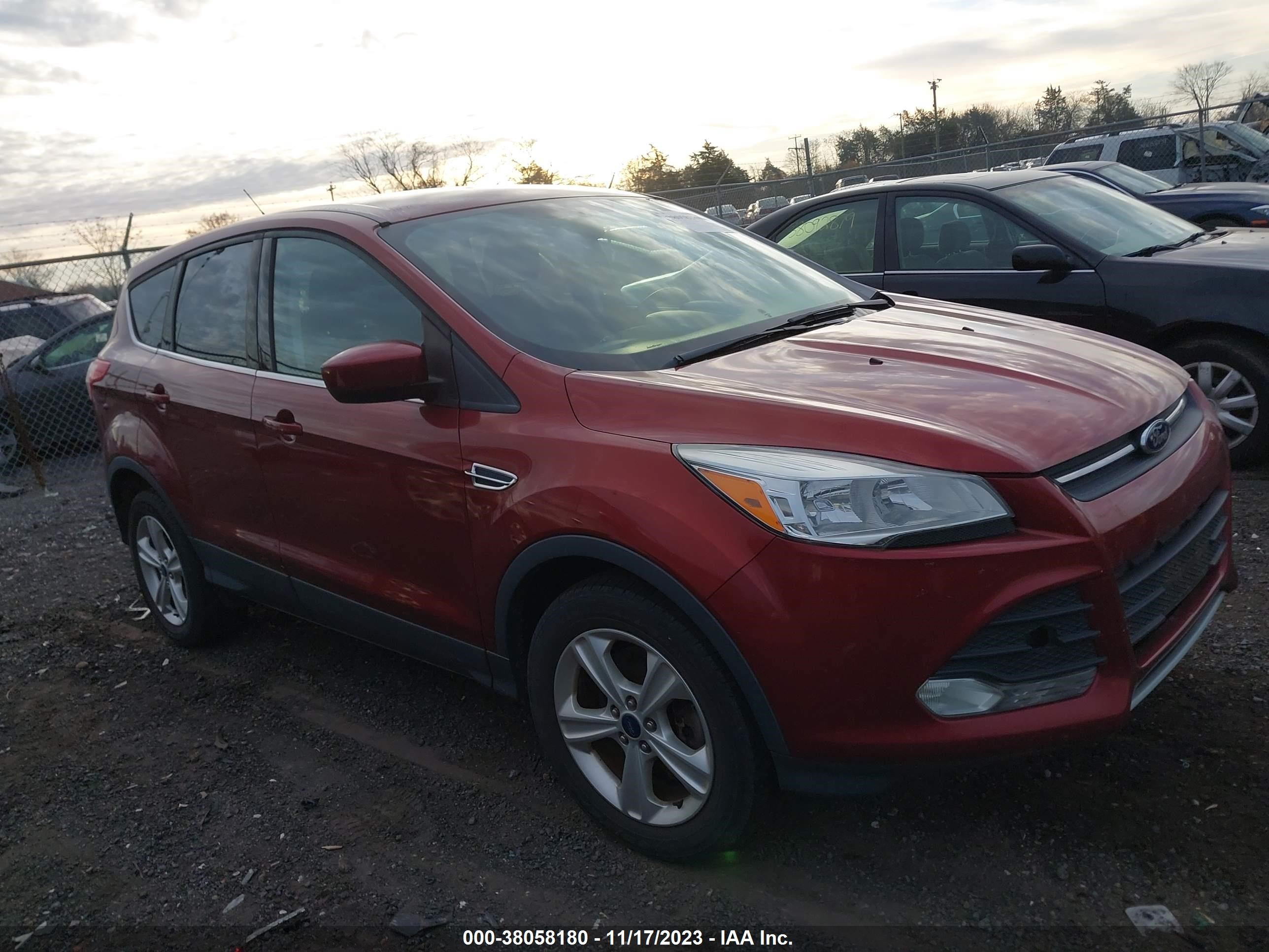 FORD ESCAPE 2014 1fmcu9g9xeue48834