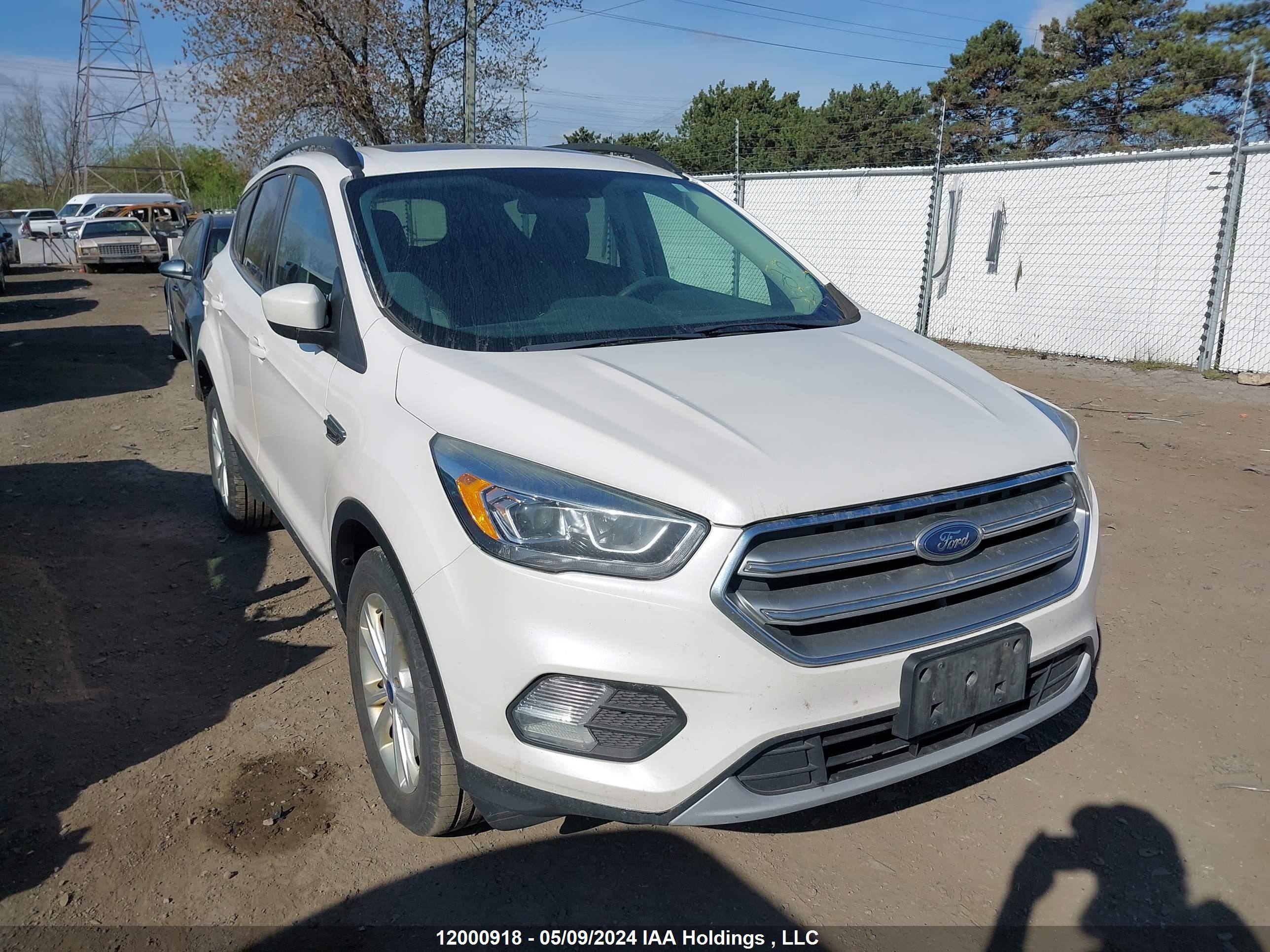 FORD ESCAPE 2017 1fmcu9g9xhud22011