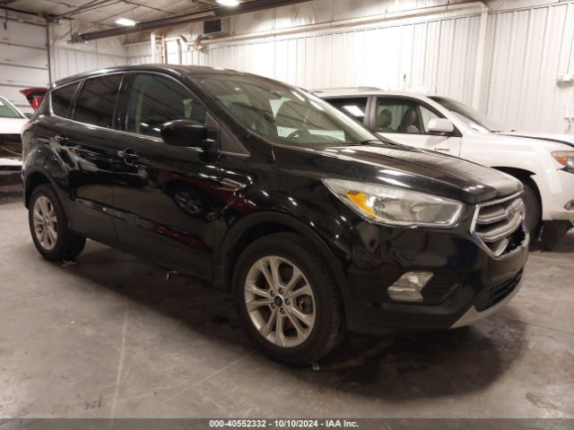 FORD ESCAPE 2017 1fmcu9g9xhud43361