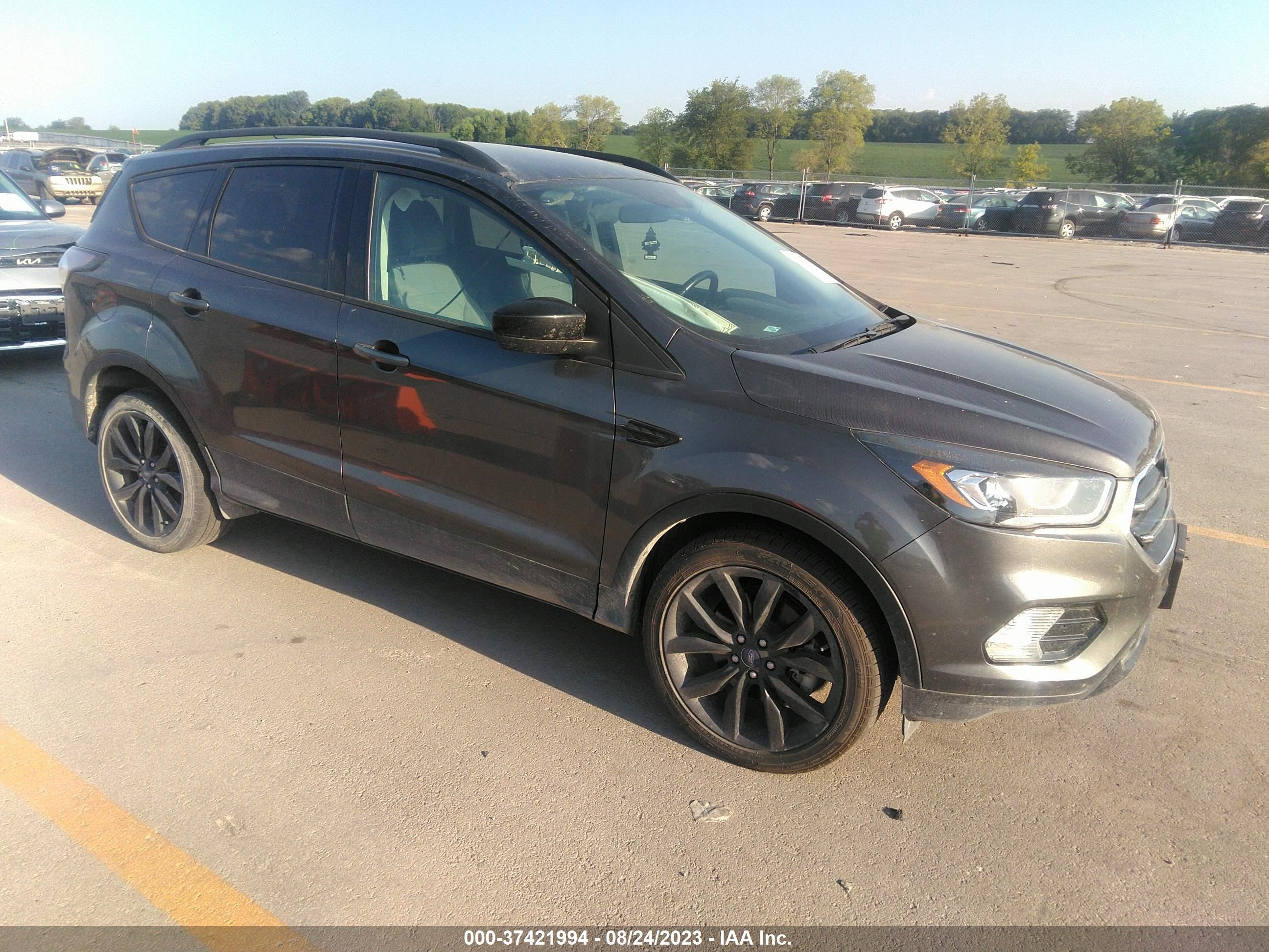 FORD ESCAPE 2017 1fmcu9gd0hub43528