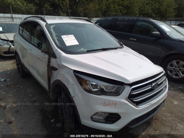 FORD ESCAPE 2017 1fmcu9gd1hue06366