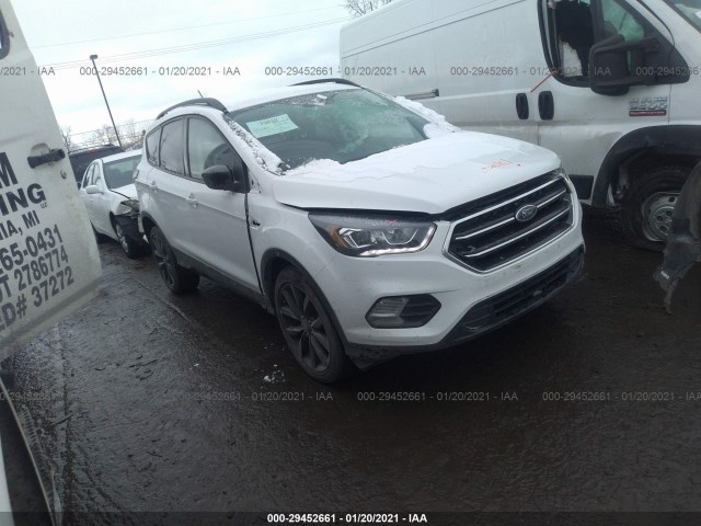 FORD ESCAPE 2018 1fmcu9gd1jua21797