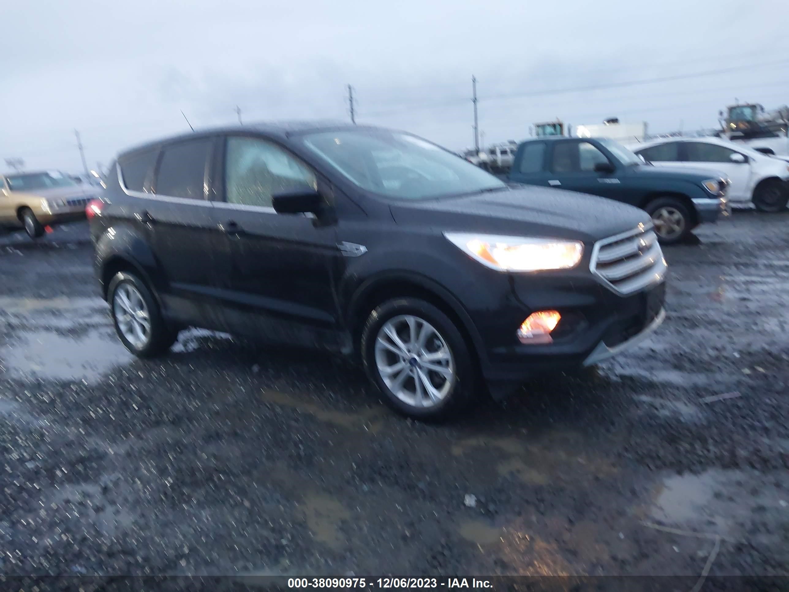 FORD ESCAPE 2019 1fmcu9gd1kub33467