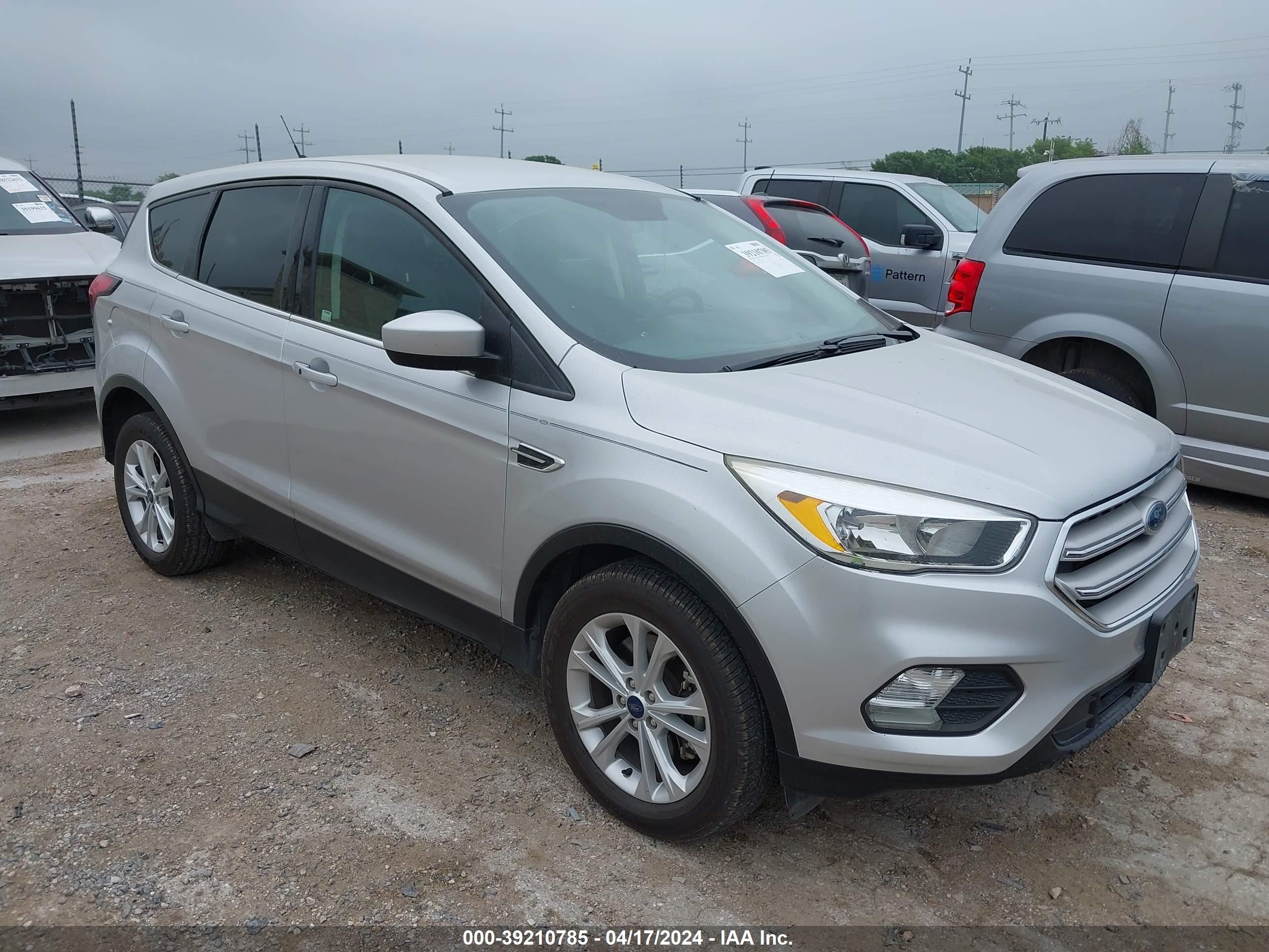 FORD ESCAPE 2019 1fmcu9gd2kuc06569