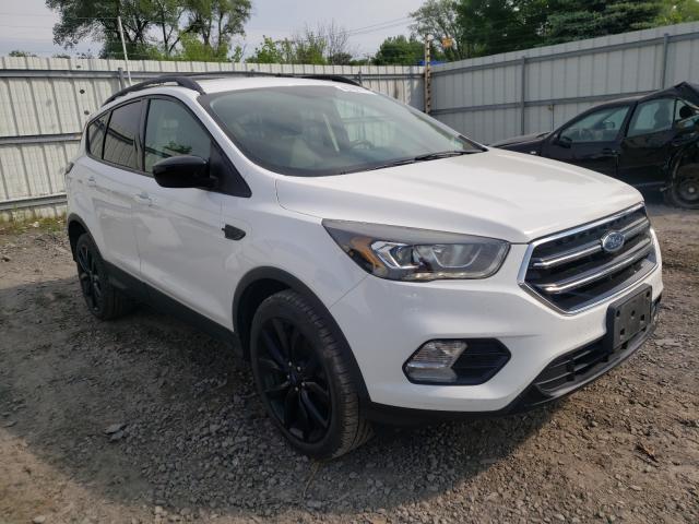 FORD ESCAPE SE 2017 1fmcu9gd3hub55592