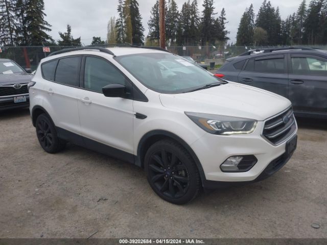 FORD ESCAPE 2018 1fmcu9gd3jub15051