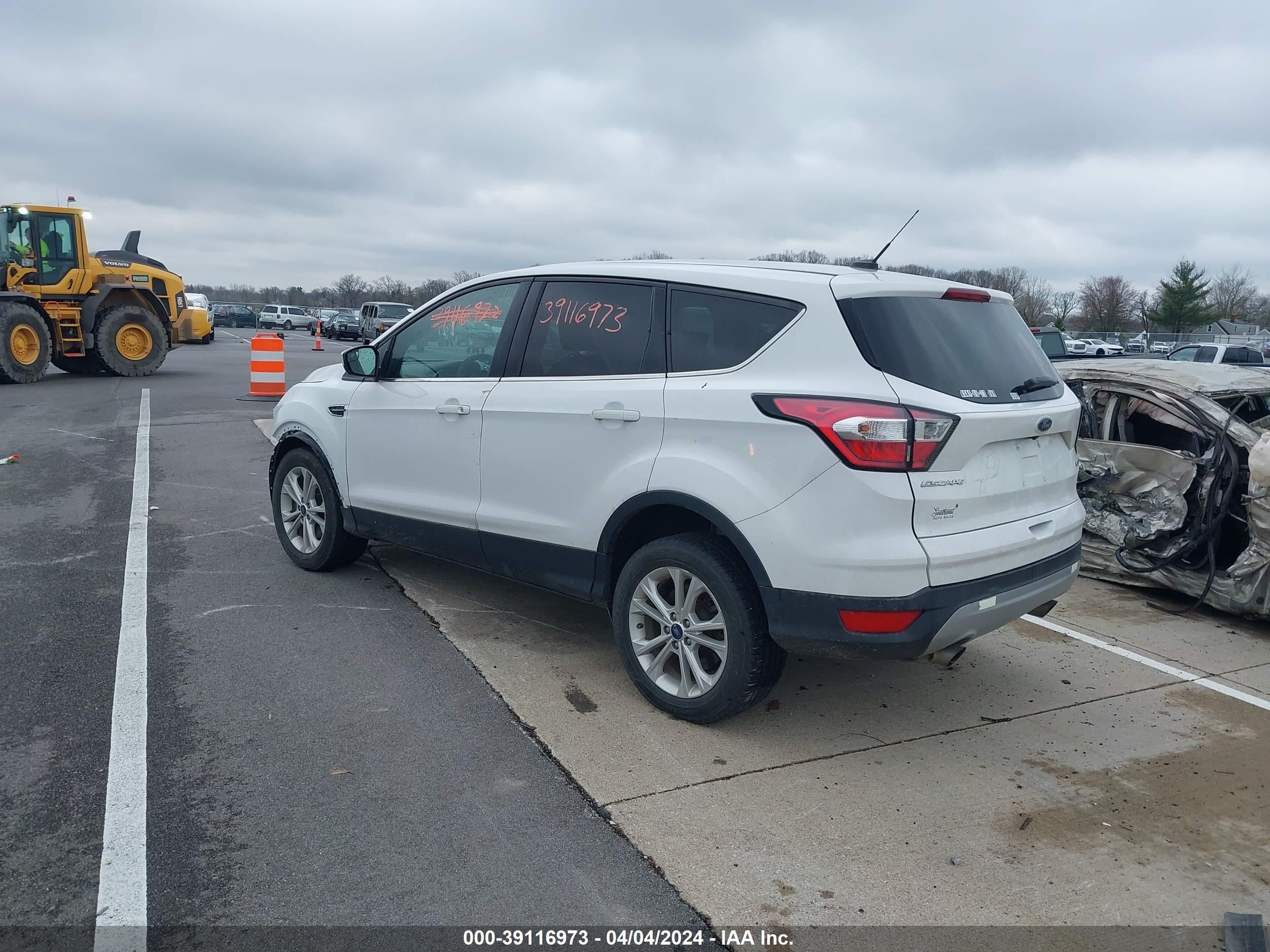 FORD ESCAPE 2017 1fmcu9gd4hud43828