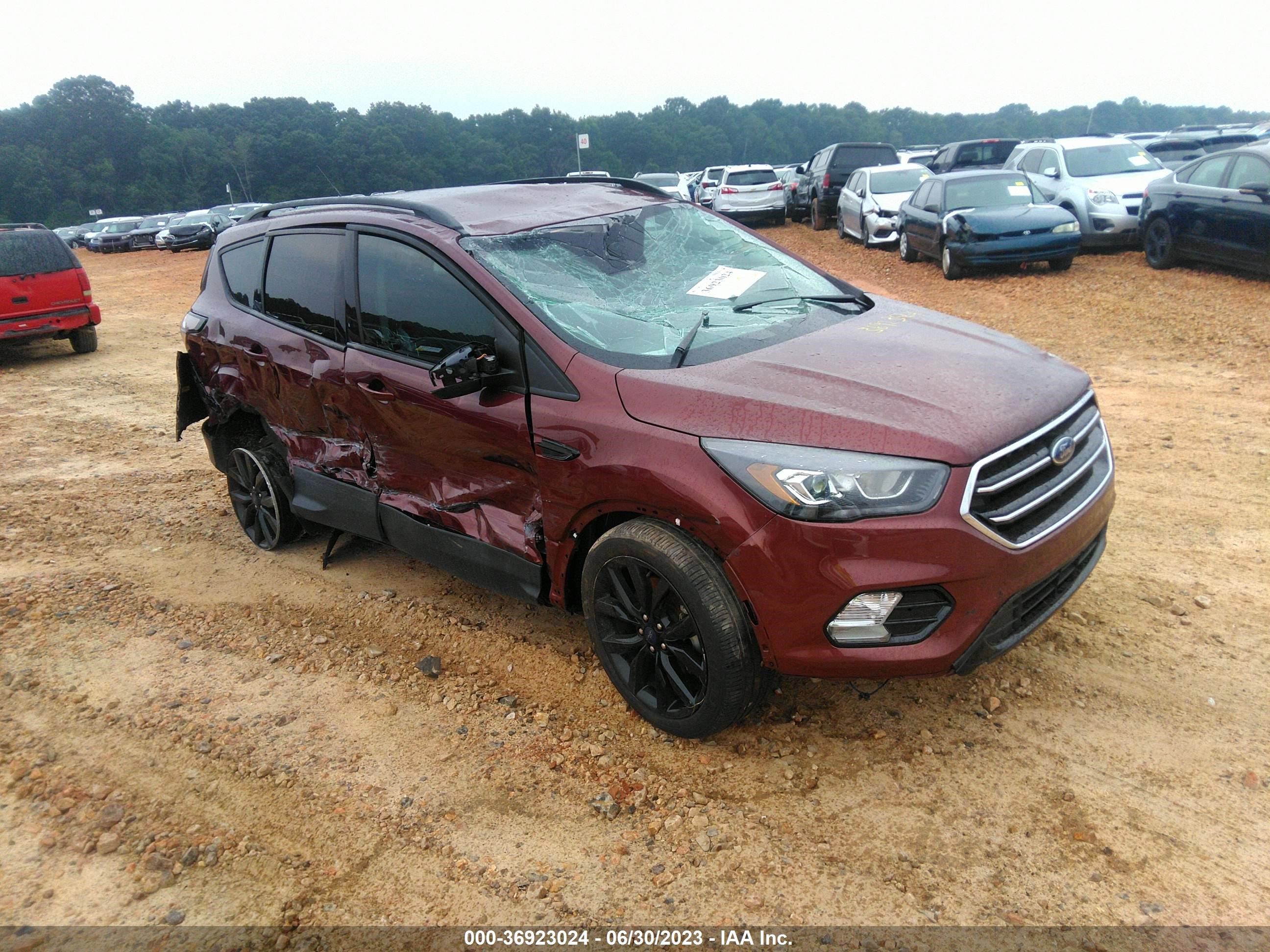 FORD ESCAPE 2018 1fmcu9gd4jub87179