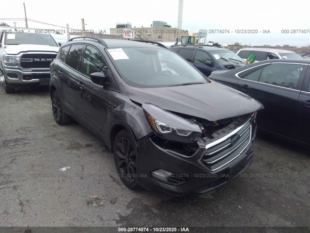 FORD ESCAPE 2018 1fmcu9gd5jua77421