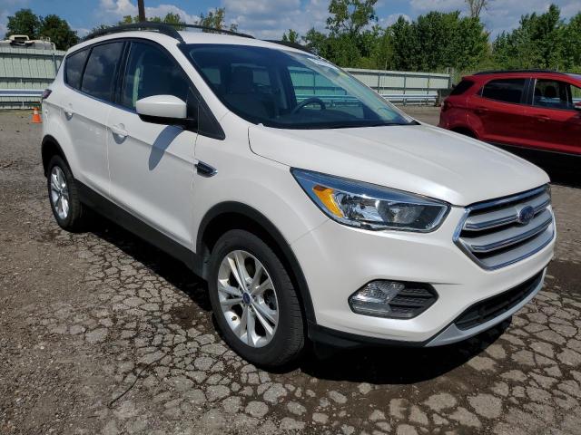 FORD ESCAPE SE 2018 1fmcu9gd5jub23863