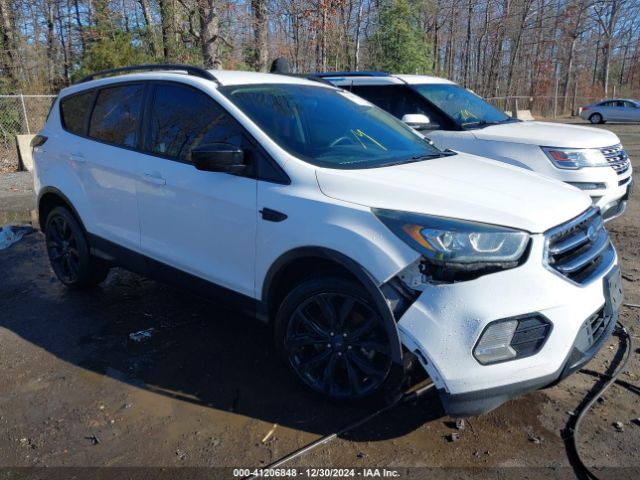 FORD ESCAPE 2018 1fmcu9gd5jub29632