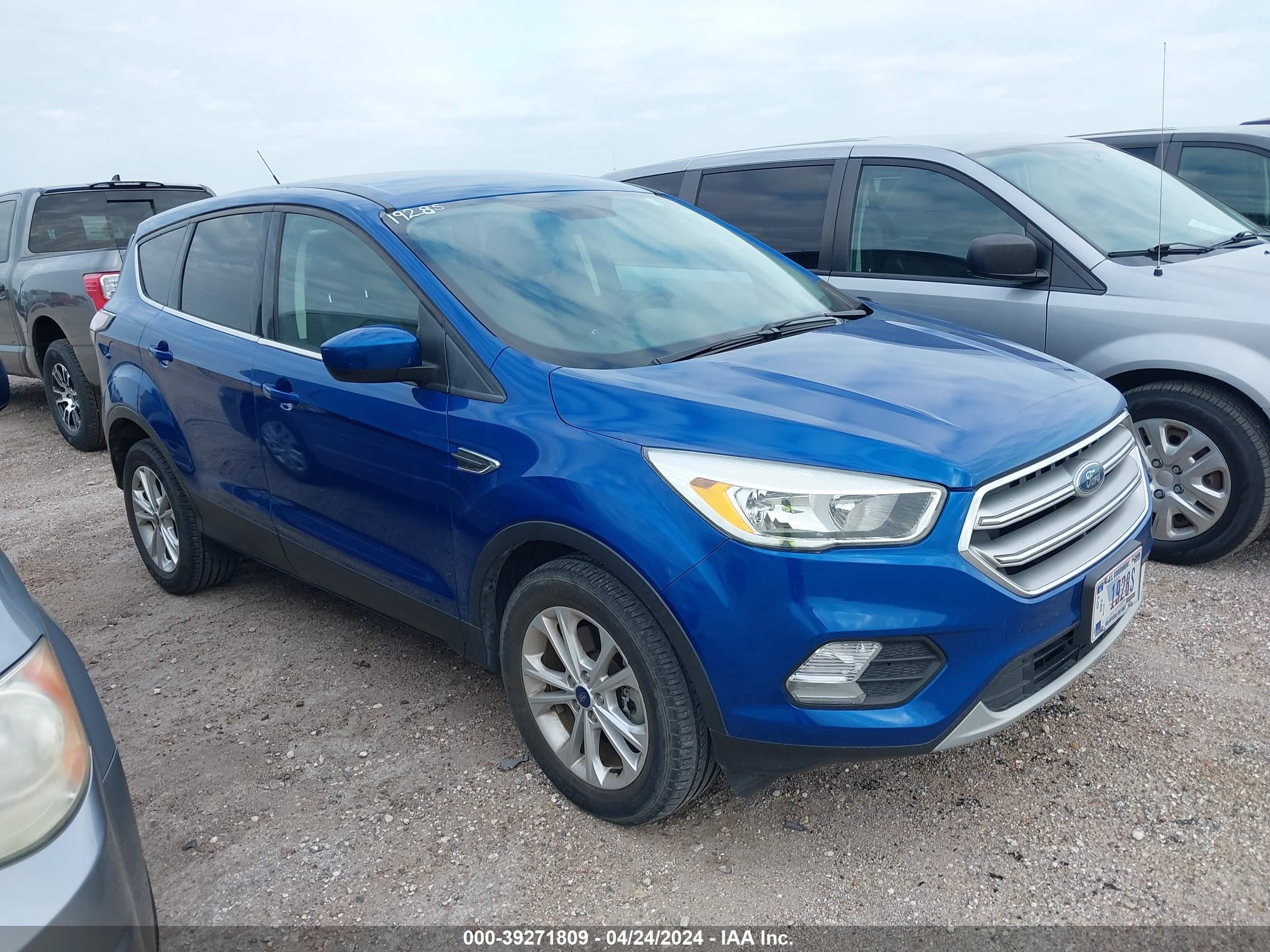 FORD ESCAPE 2017 1fmcu9gd6hua41229