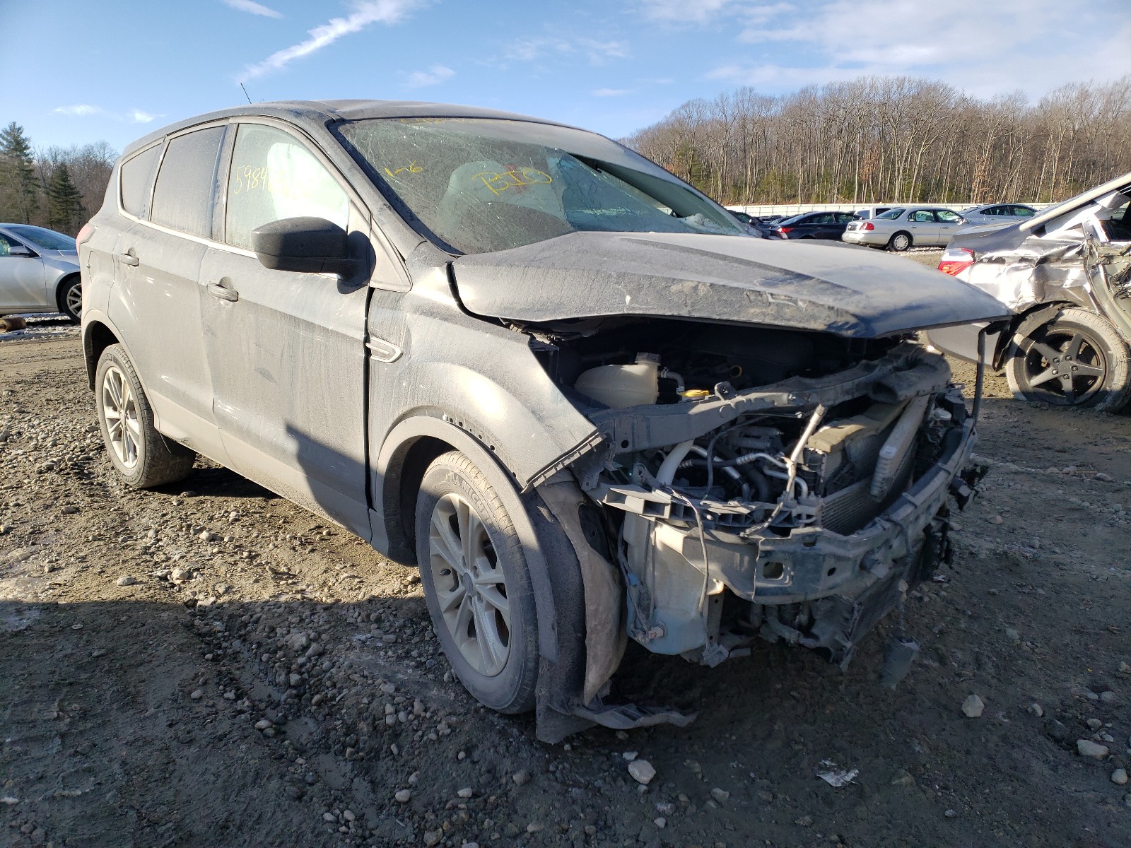 FORD ESCAPE SE 2019 1fmcu9gd6kua27919