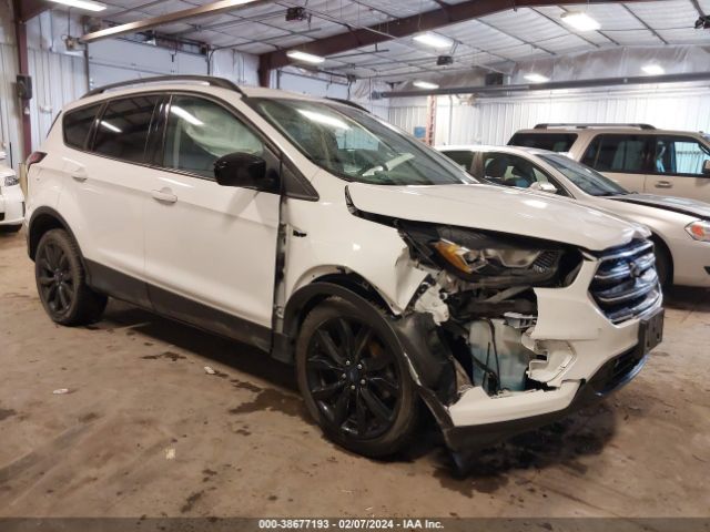 FORD ESCAPE 2018 1fmcu9gd7jua50480