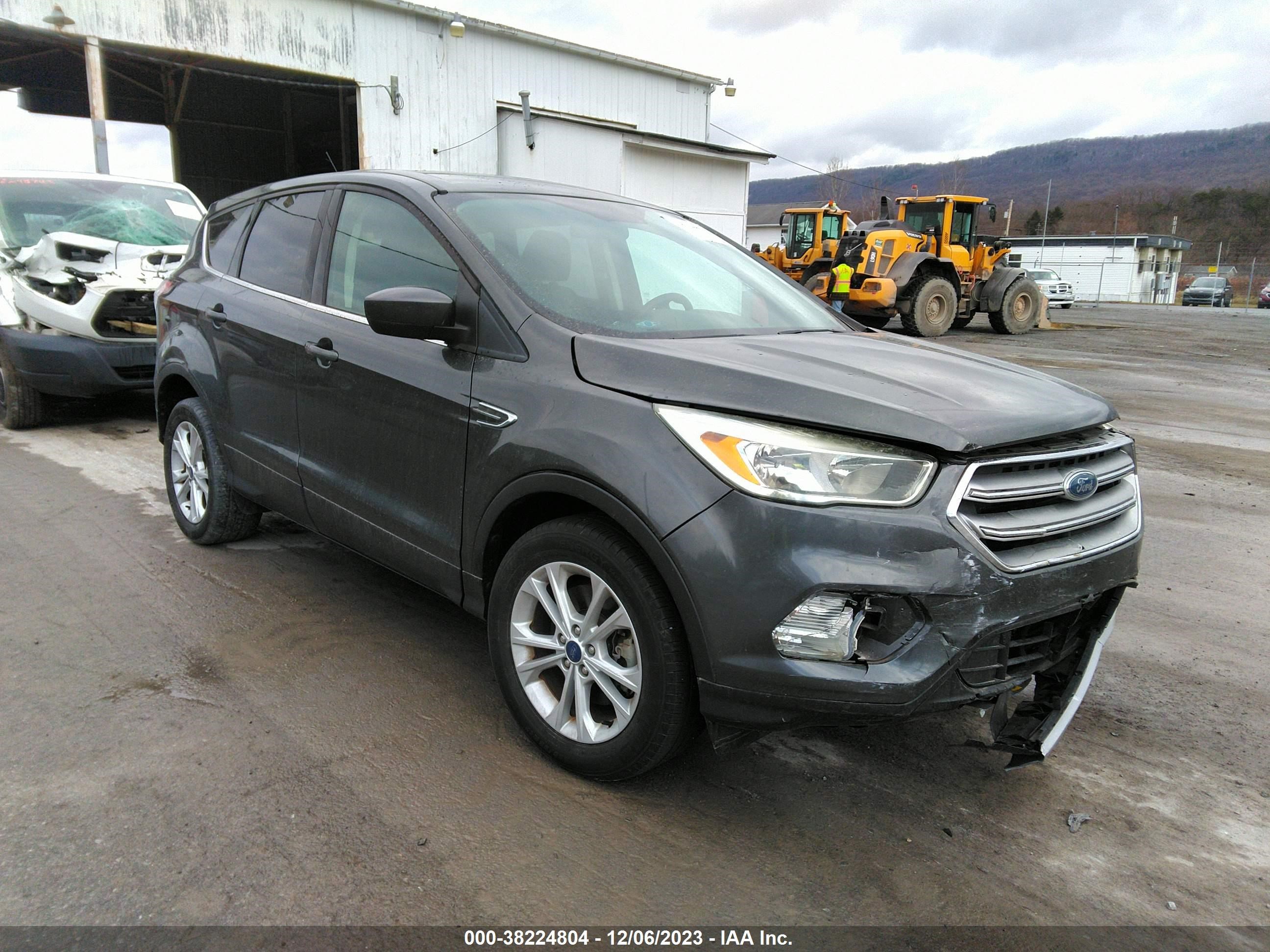 FORD ESCAPE 2017 1fmcu9gd9hua89503