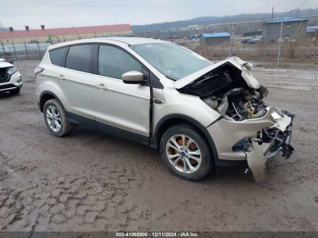 FORD ESCAPE 2017 1fmcu9gd9hub48355