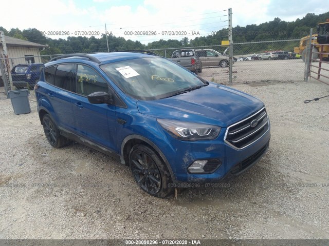 FORD ESCAPE 2018 1fmcu9gd9jud27730